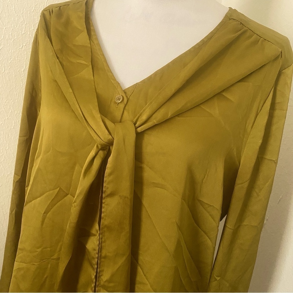 The Limited Women’s XL Button Tie Front Long Sleeve Dress Blouse Business Casual